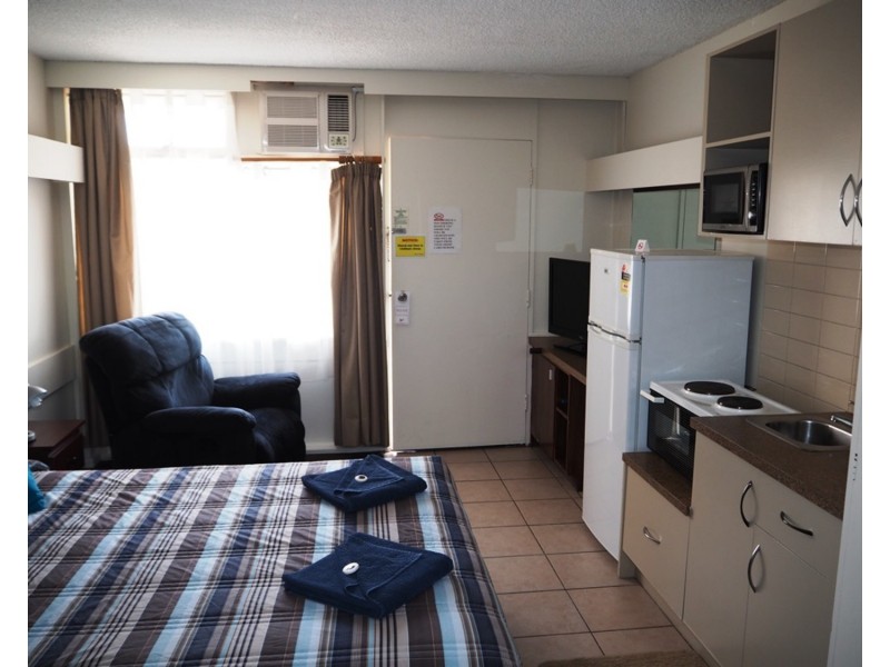 33/9 Beach Street, Frankston VIC 3199