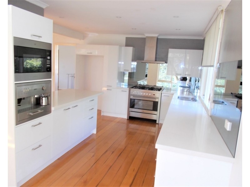 30 Woolston Drive, Frankston South VIC 3199