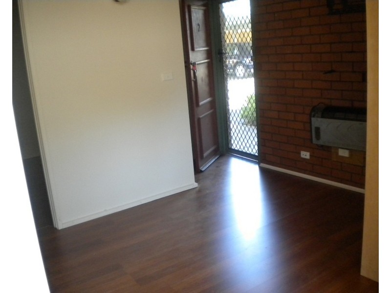 2/37 Dandenong Rd East, Frankston VIC 3199