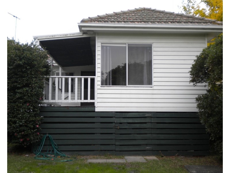40 Woodlands Grove, Frankston South VIC 3199
