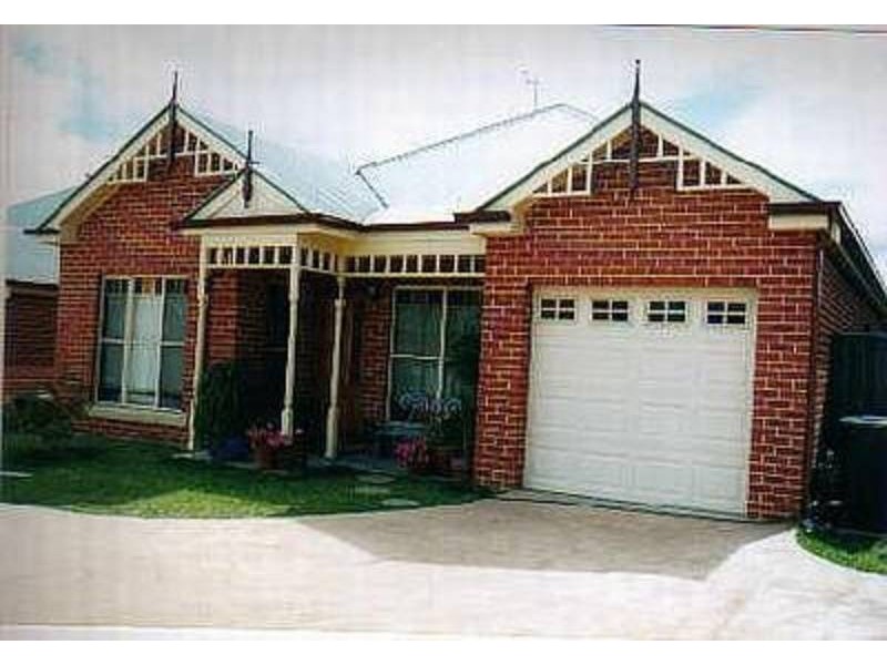 4/299a George Street, Bathurst NSW 2795