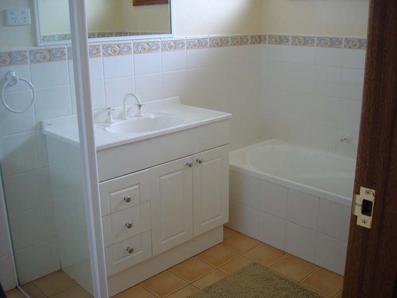 33 Cypress Crescent, Bathurst NSW 2795