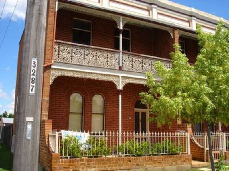 52 Bentinck Street, Bathurst NSW 2795