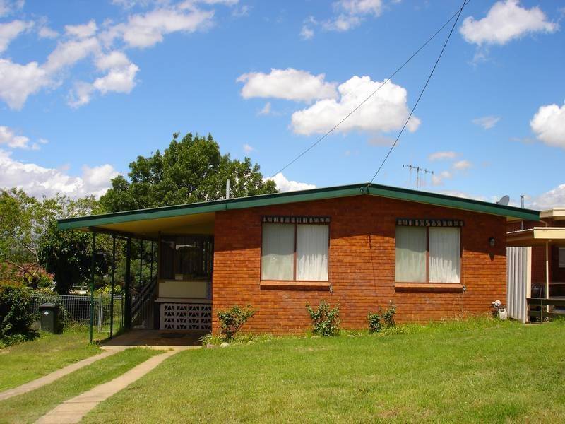 10 Raglan Street, Bathurst NSW 2795