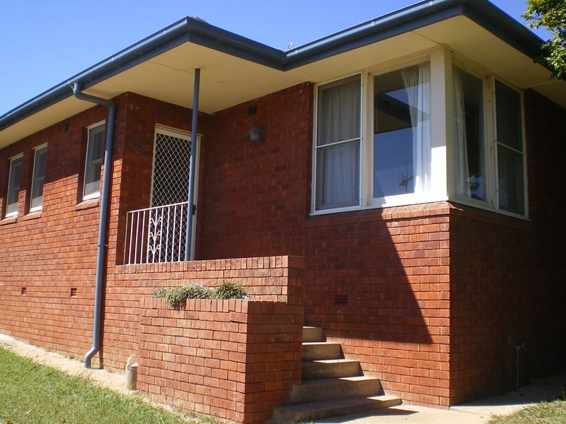 72 Gormans Hill Road, Bathurst NSW 2795
