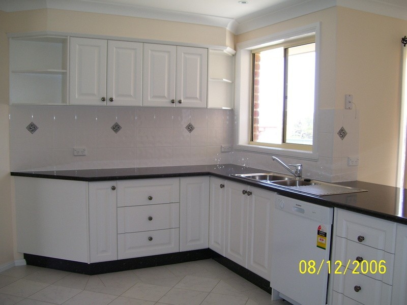 13 Caples Close, Bathurst NSW 2795