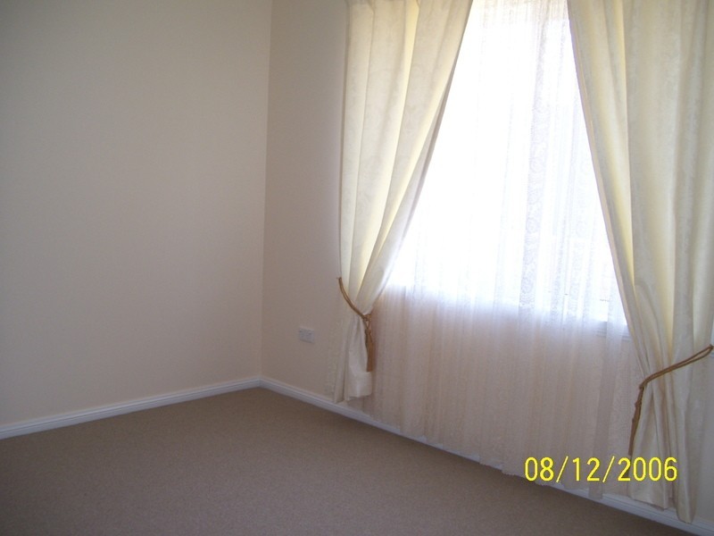 13 Caples Close, Bathurst NSW 2795