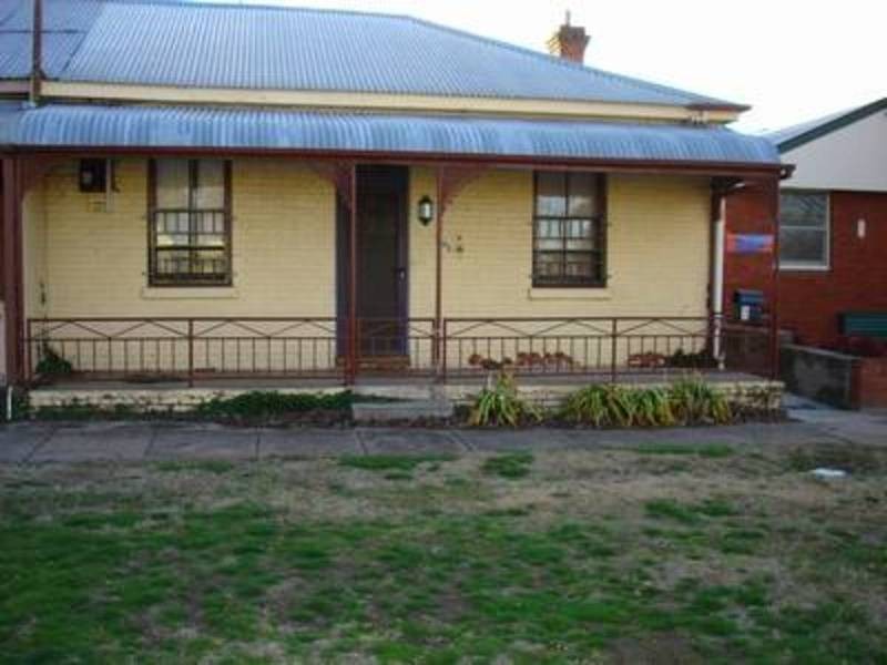 201 Bentinck Street, Bathurst NSW 2795