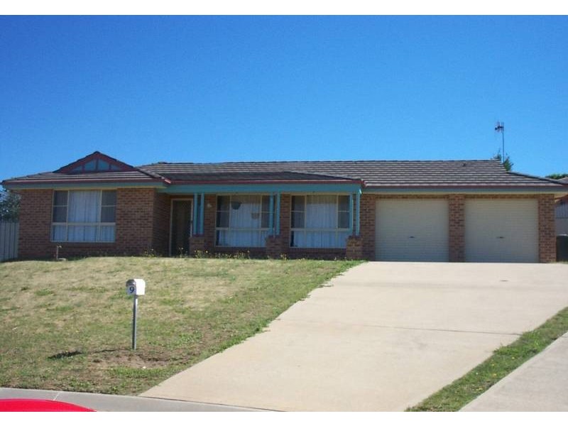 9 Johns Place, Bathurst NSW 2795