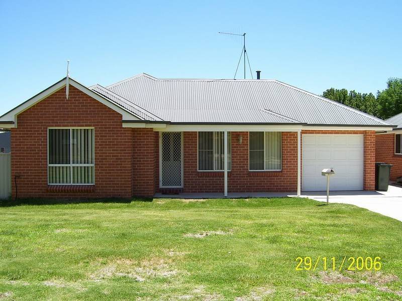 1/49 Stewart Street, Bathurst NSW 2795