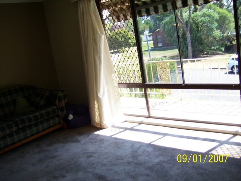 17 Miriyan Drive, Bathurst NSW 2795