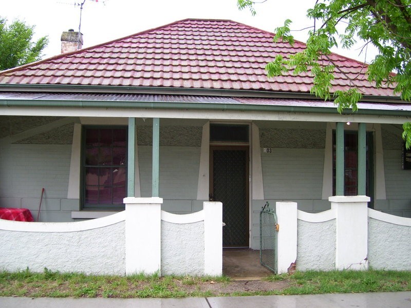103 Stewart Street, Bathurst NSW 2795