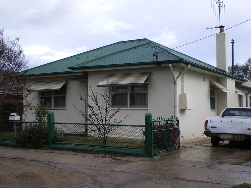 5 George Street, Bathurst NSW 2795