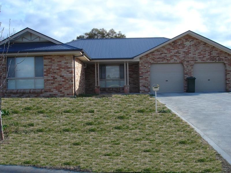 12 Spofforth Place, Kelso NSW 2795