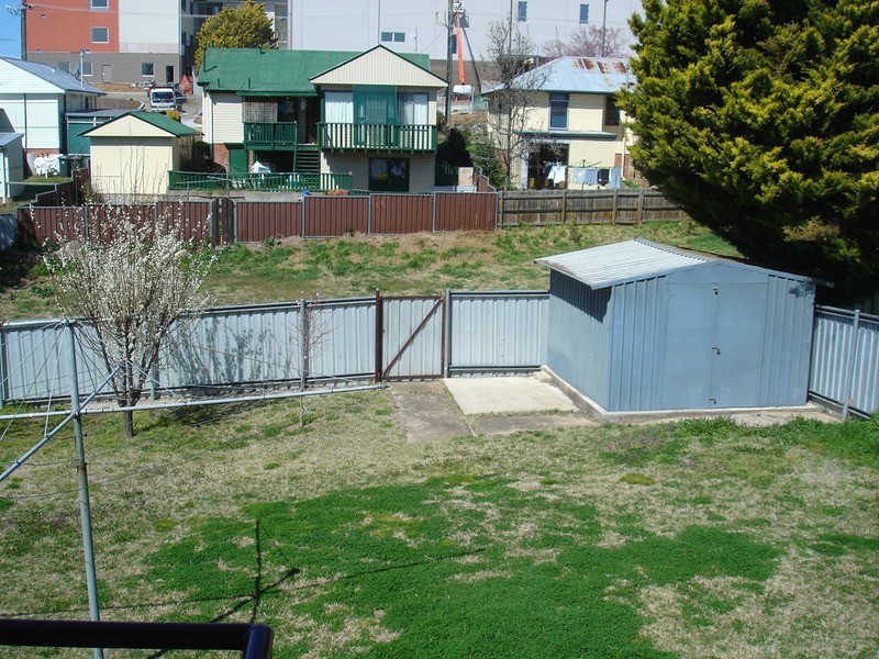 12 Beddie Street, Bathurst NSW 2795