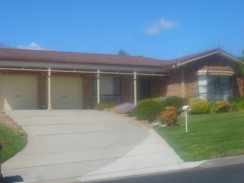 24 Opperman Way, Bathurst NSW 2795