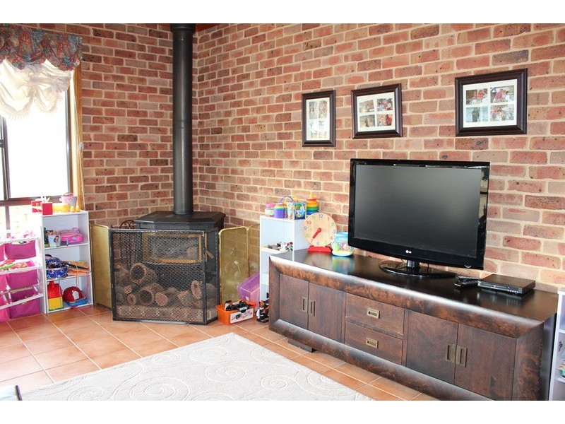 09 Fleming Drive, Bathurst NSW 2795