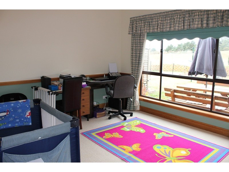 09 Fleming Drive, Bathurst NSW 2795