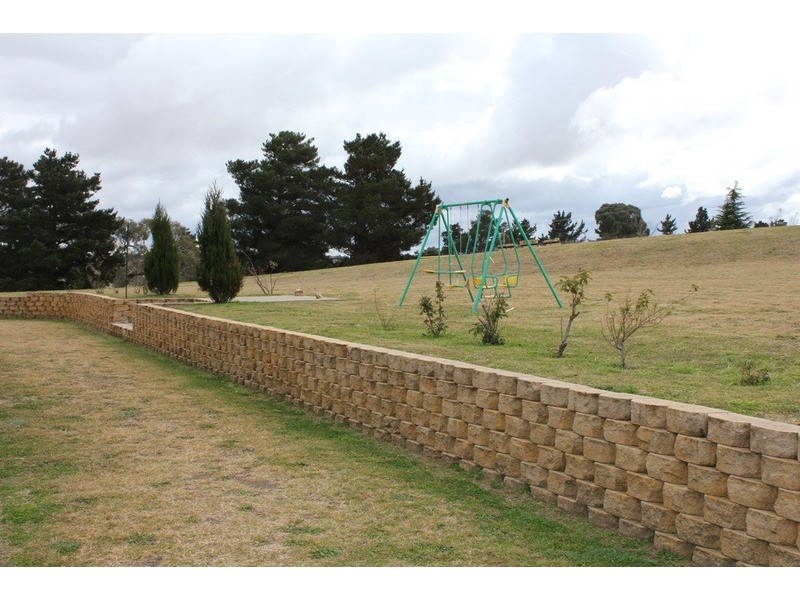 09 Fleming Drive, Bathurst NSW 2795