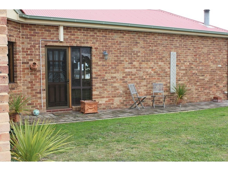 09 Fleming Drive, Bathurst NSW 2795