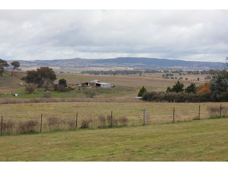 09 Fleming Drive, Bathurst NSW 2795