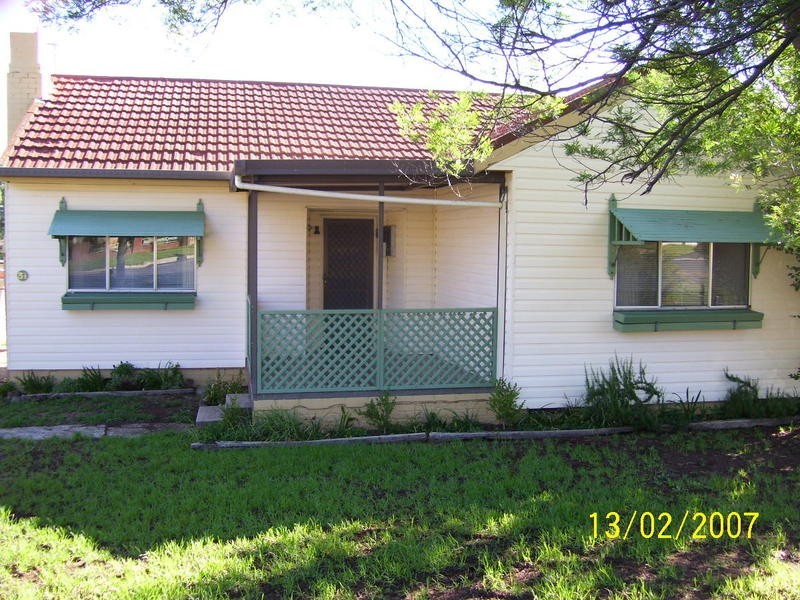 31 Vittoria Street, Bathurst NSW 2795