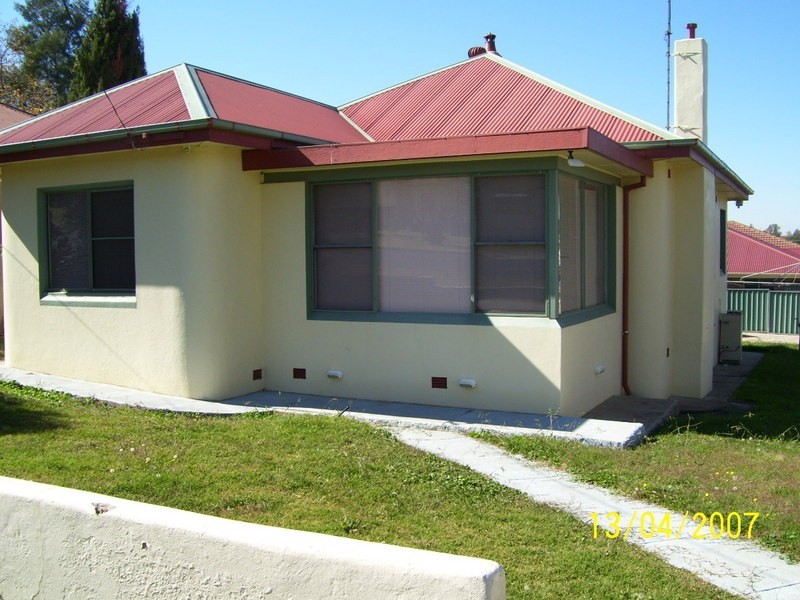 304 Peel Street, Bathurst NSW 2795