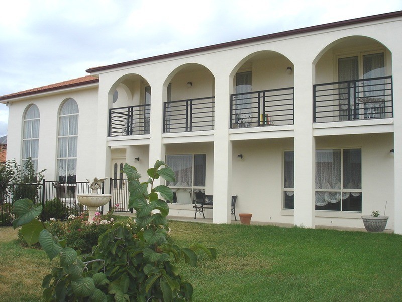 47 Endurance Court, Bathurst NSW 2795