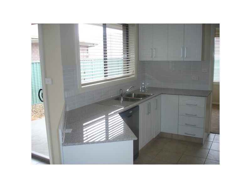 26 Darwin Drive, Bathurst NSW 2795