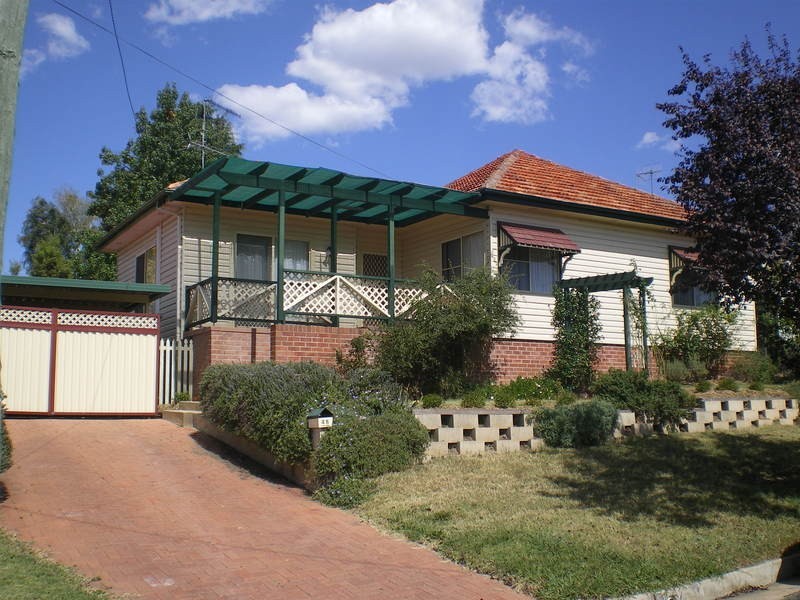 48 Commonwealth Street, Bathurst NSW 2795