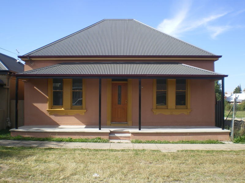 141 Keppel Street, Bathurst NSW 2795