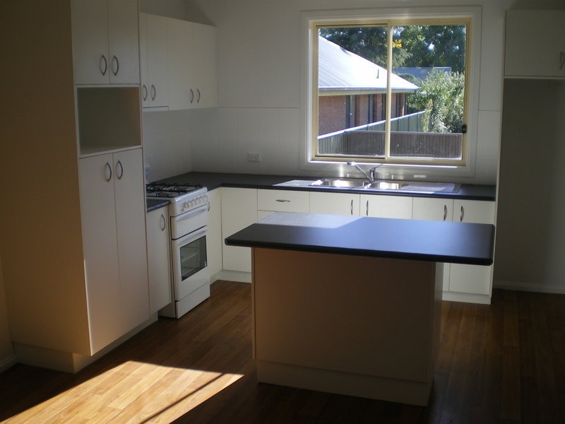 141 Keppel Street, Bathurst NSW 2795