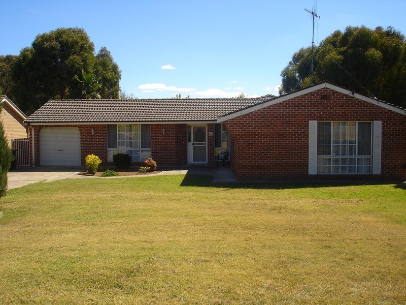18 Frome Street, Raglan NSW 2795