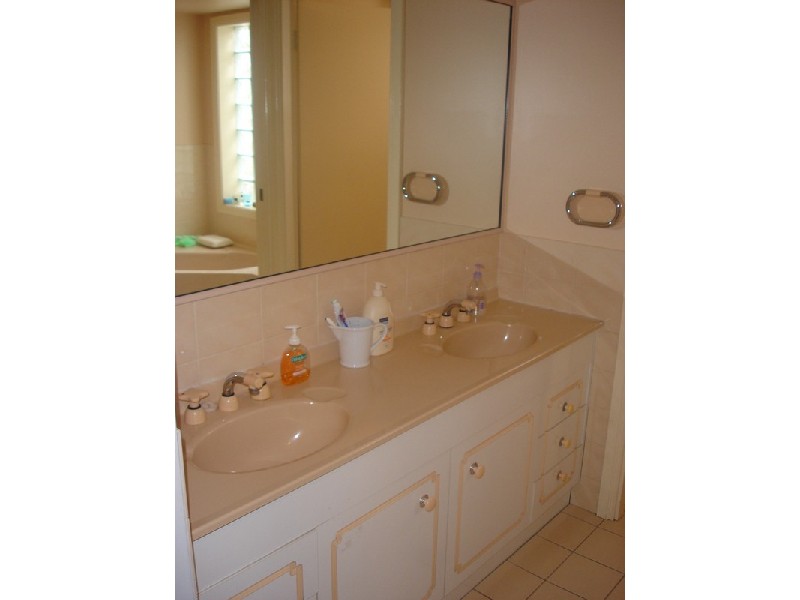 18 Frome Street, Raglan NSW 2795