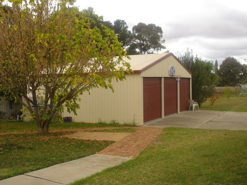 18 Frome Street, Raglan NSW 2795