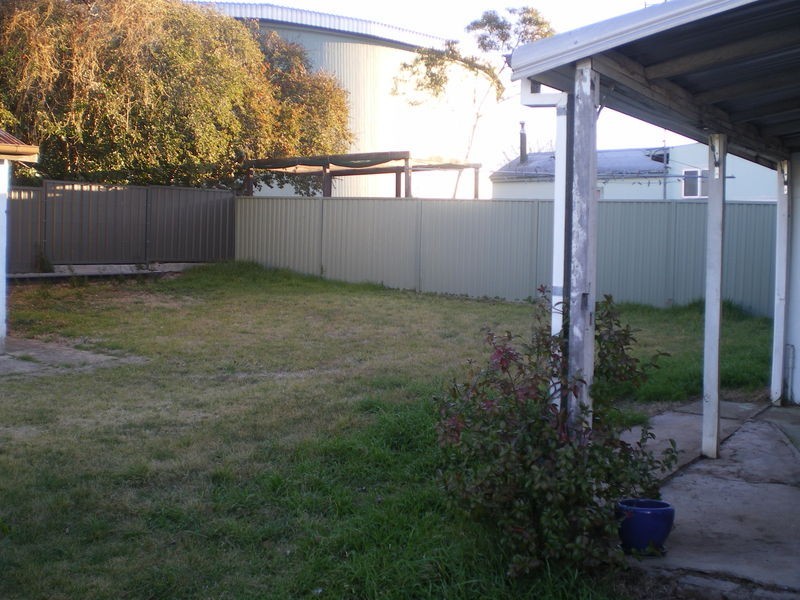 15 Alamein Walk, Bathurst NSW 2795