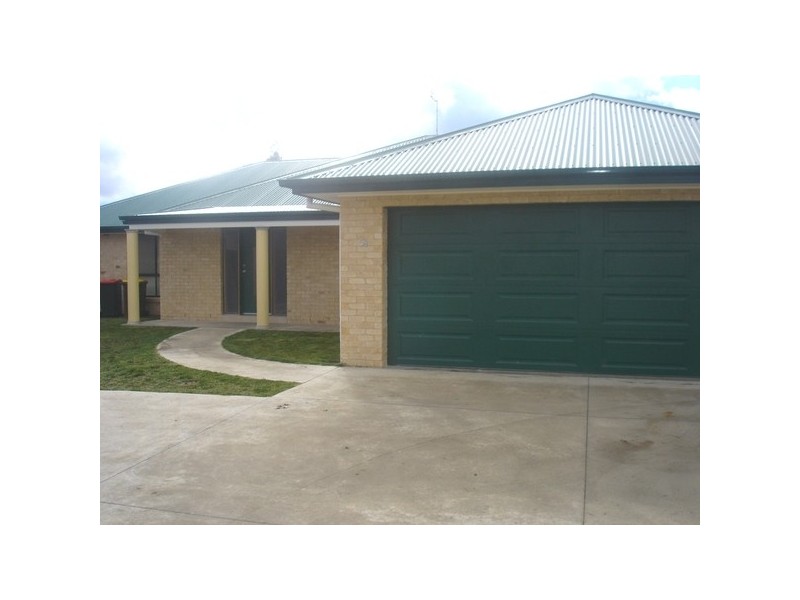 5 & 5A Parker Street, Bathurst NSW 2795