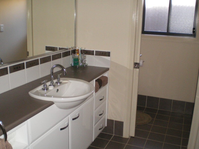 21 Christie Street, Bathurst NSW 2795