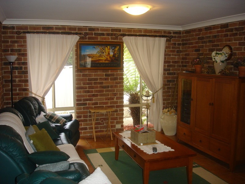 6 Pryce Parade, Bathurst NSW 2795