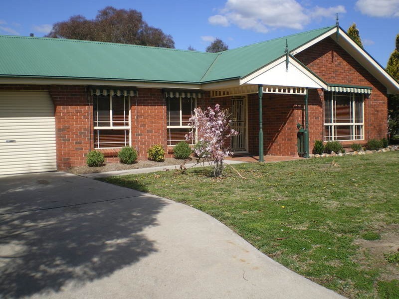67 Abercrombie Drive, Bathurst NSW 2795