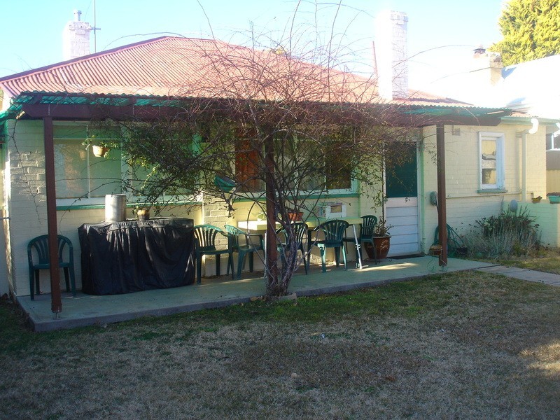 9 William Street, Bathurst NSW 2795