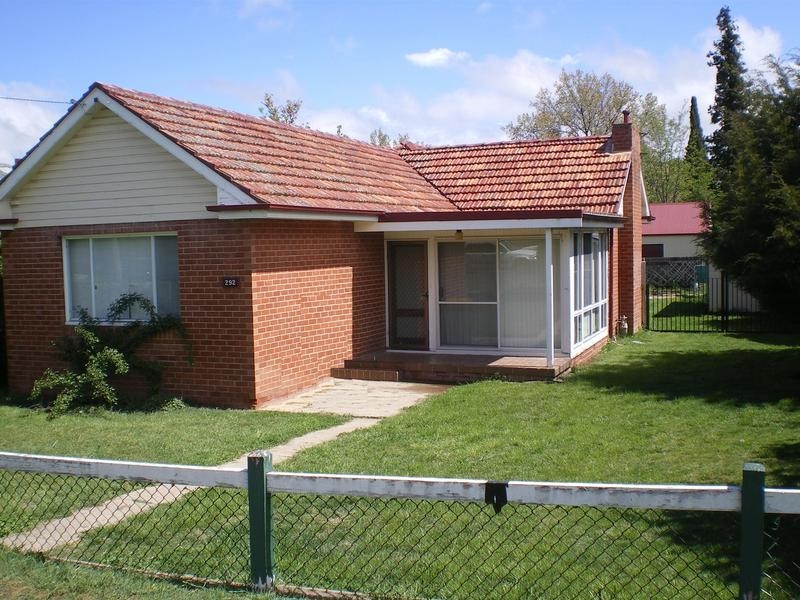 292 Piper Street, Bathurst NSW 2795