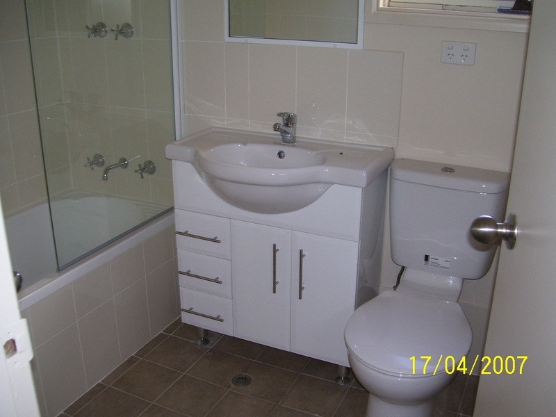 6 Ribbongum Circuit, Bathurst NSW 2795