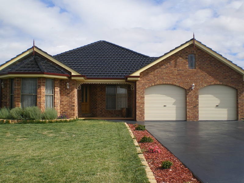 23 Laffing Waters Lane, Bathurst NSW 2795
