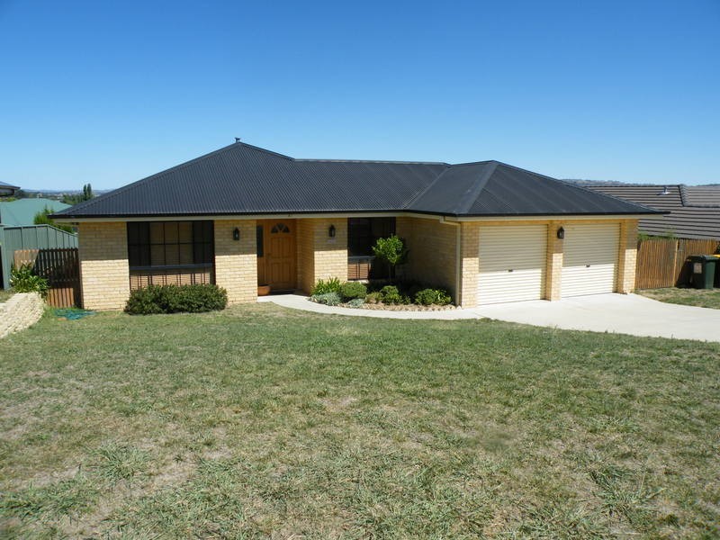 47 Halfpenny Drive, Bathurst NSW 2795