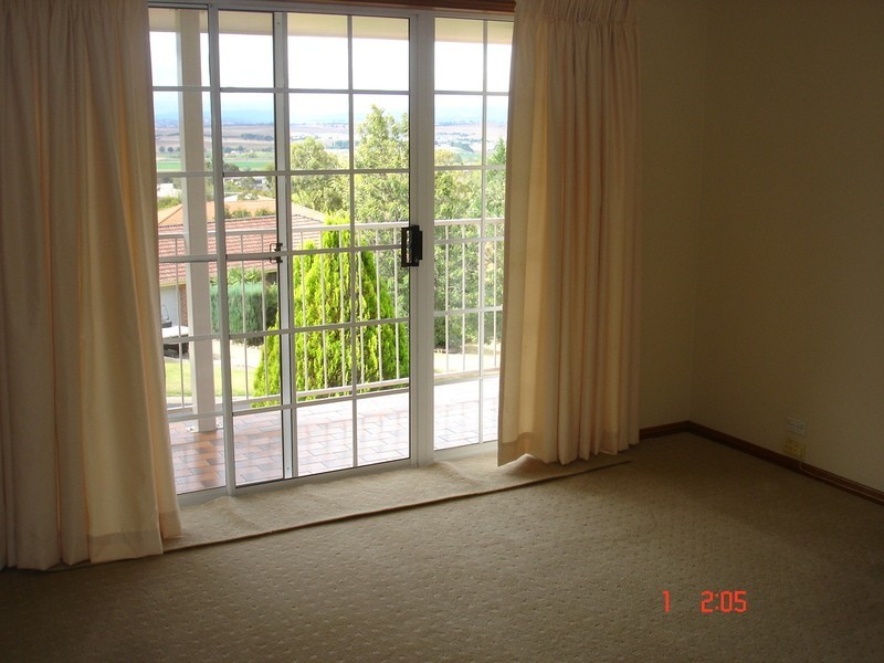 9 Green Street, Bathurst NSW 2795