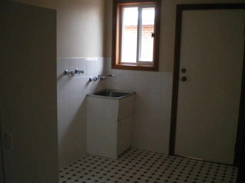 23 Kurumben Place, Bathurst NSW 2795
