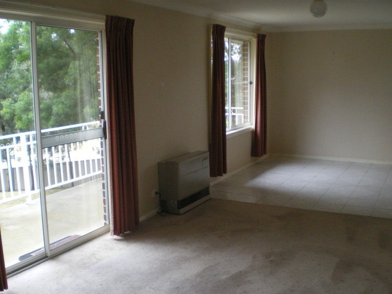 19 Kurumben Place, Bathurst NSW 2795