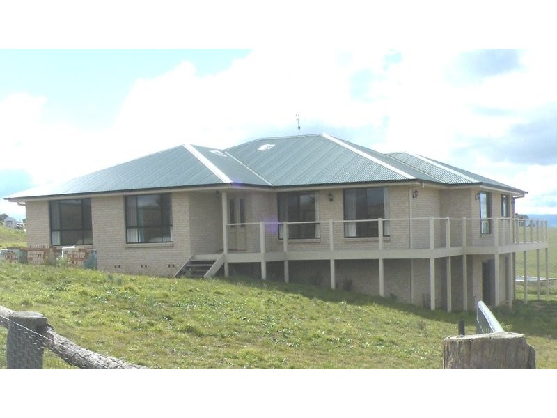 69 Samuel Way, Bathurst NSW 2795