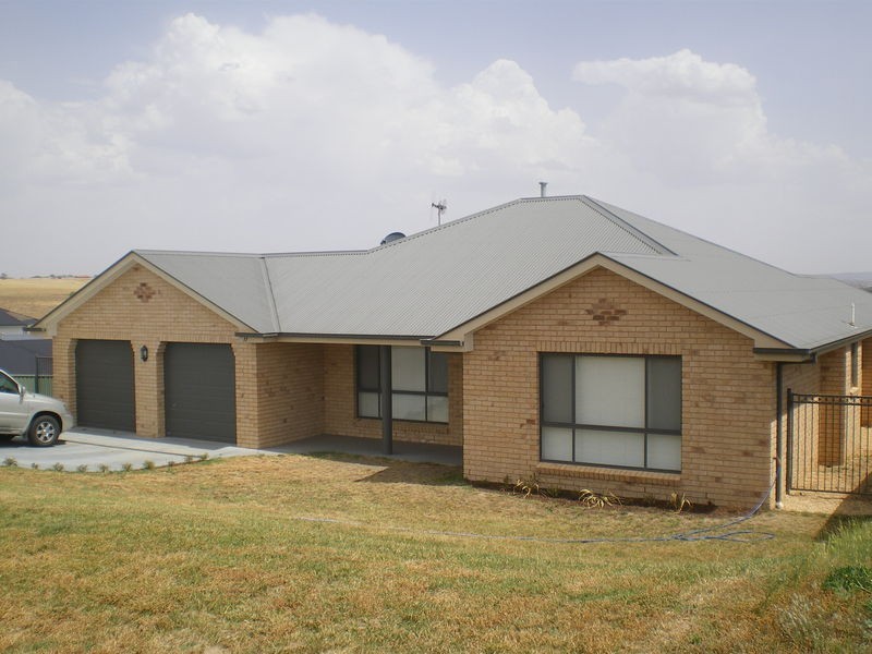 11 Musgrove Avenue, Bathurst NSW 2795